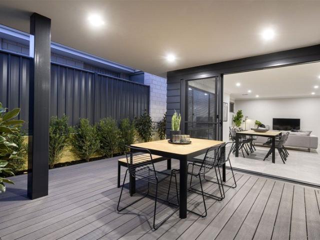 Cottage for sale in Huntingdale, Western Australia