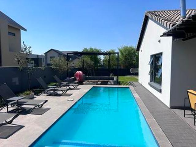 House for sale in Waterkloof, Gauteng