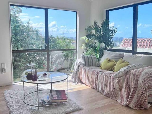 House for rent in Paremoremo, Oroua County
