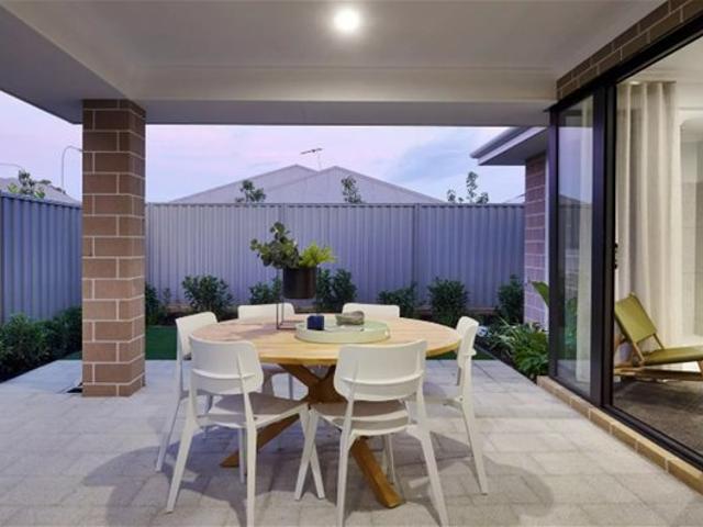 Cottage for sale in Upper Swan, Western Australia