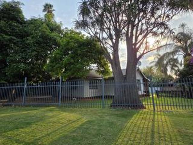 House for sale in Waterkloof, Gauteng