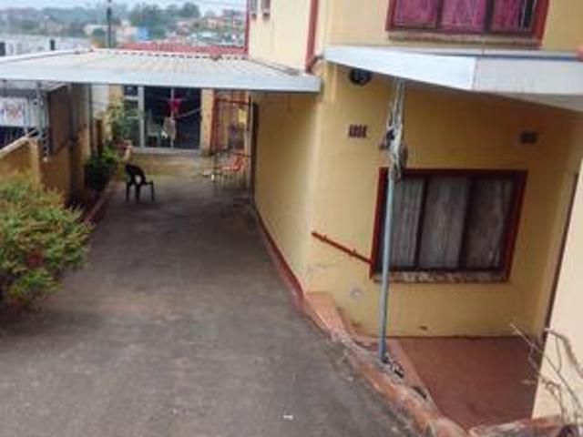 House for sale in Chatsworth, Kwazulu-natal