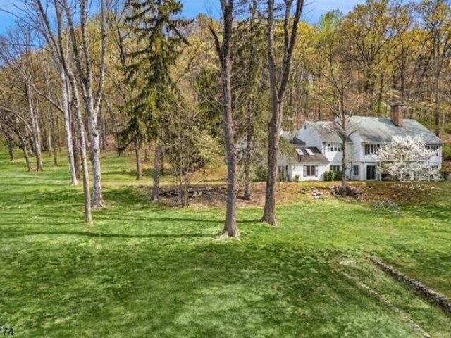 House for sale in Far Hills, New Jersey