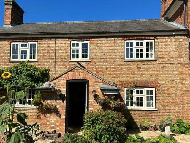 House for rent in Lyons, Greater London