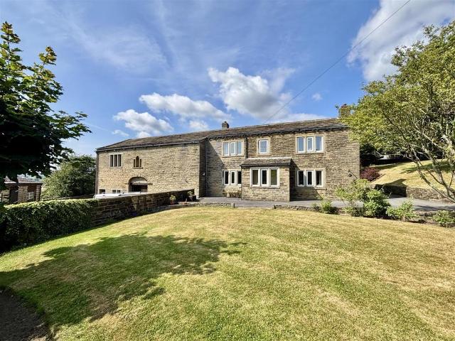 House for sale in Catherine Slack, Queensbury