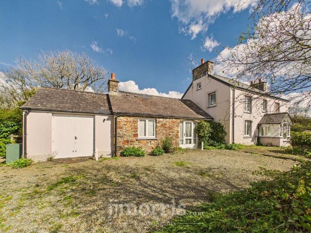 House for sale in Dinas Cross