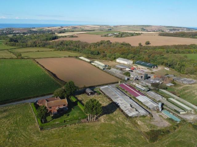 House for sale in Handale Bank Farm, Loftus