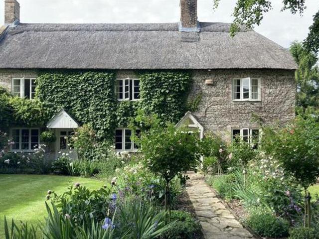 House for sale in Fordington, East Dorset