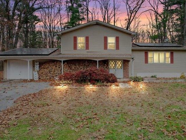 House for sale in Farmington, Connecticut