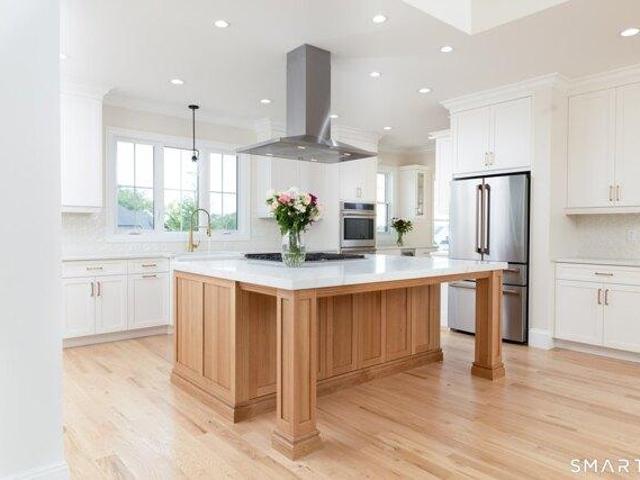 House for sale in Farmington, Connecticut