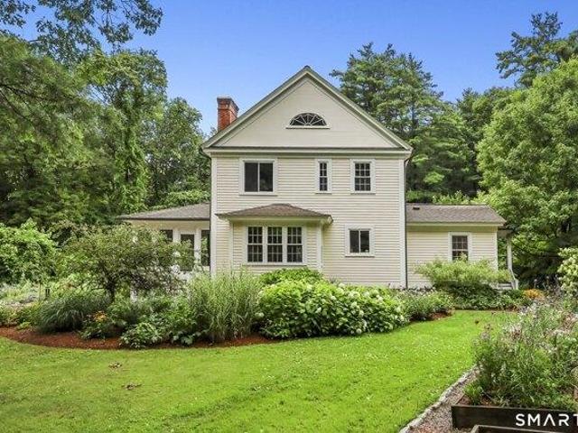 House for sale in Farmington, Connecticut