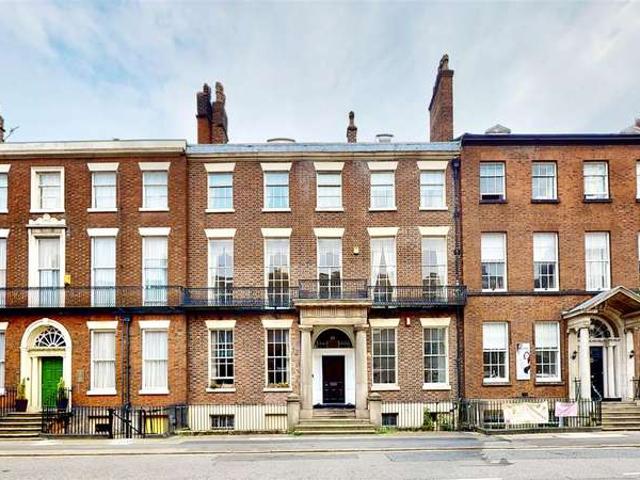 Flat for sale in Chinatown, Calderstones