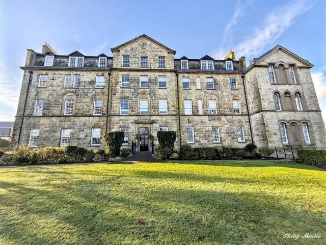 Flat for sale in Redannick, Penweathers