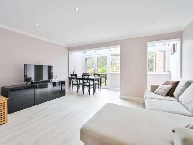 Flat for rent in Rotherhithe, Rotherhithe