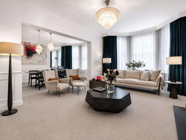 Flat for sale in Marylebone, Greater London