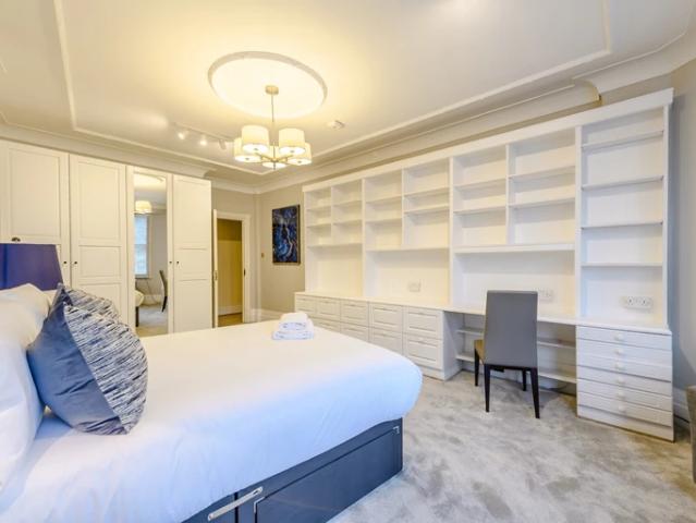 Apartment for rent in St. John's Wood, Greater London