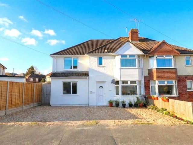 Flat for sale in Filton, South Gloucestershire