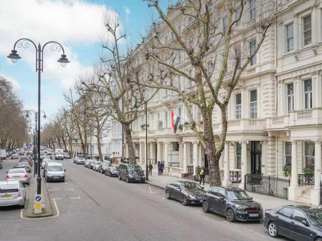 Flat for sale in South Kensington, South Kensington