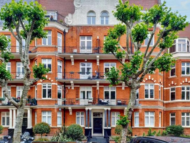 Flat for sale in Kensal Town, Maida Vale