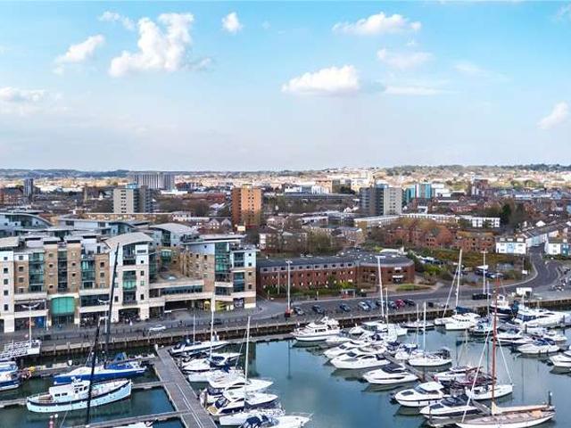 Flat for sale in Old Town, Poole