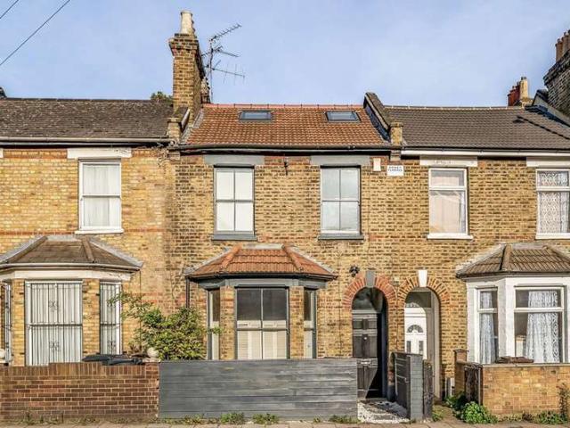 House for sale in Hackney, Homerton