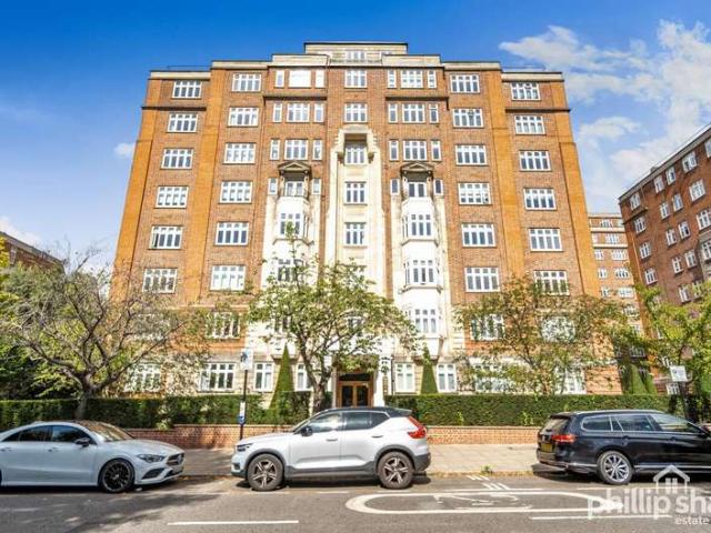 Flat for sale in St. John's Wood, Greater London