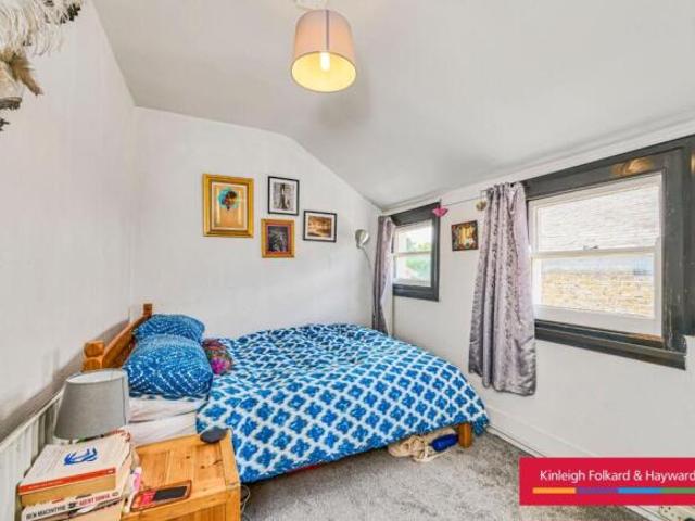 Flat for rent in Cat Hill