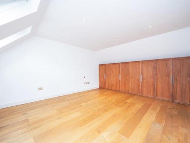 Flat for rent in Hampstead, Greater London