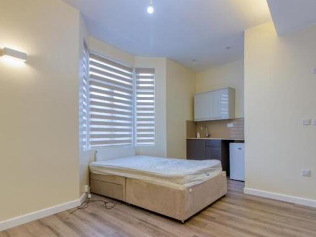 House for rent in Lyons, Greater London