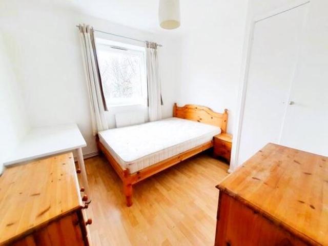 Flat for rent in Cat Hill