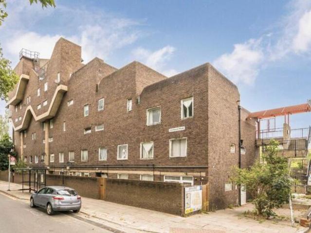 Flat for rent in London Borough of Lambeth, Greater London