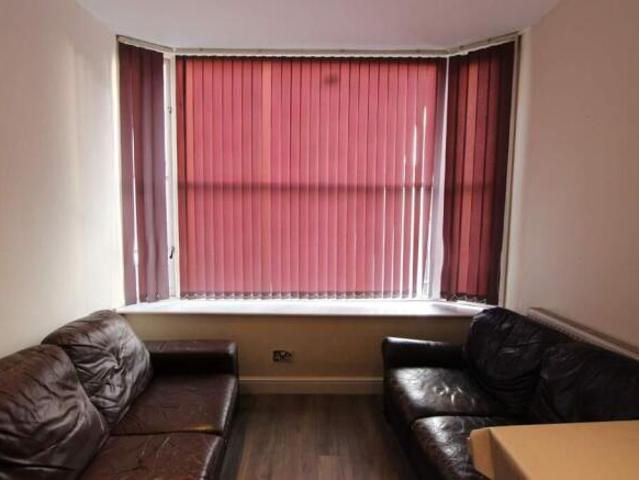 Flat for rent in Cat Hill