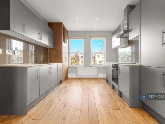 Flat for rent in Cat Hill