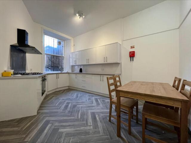 Flat for rent in Strode, Devon