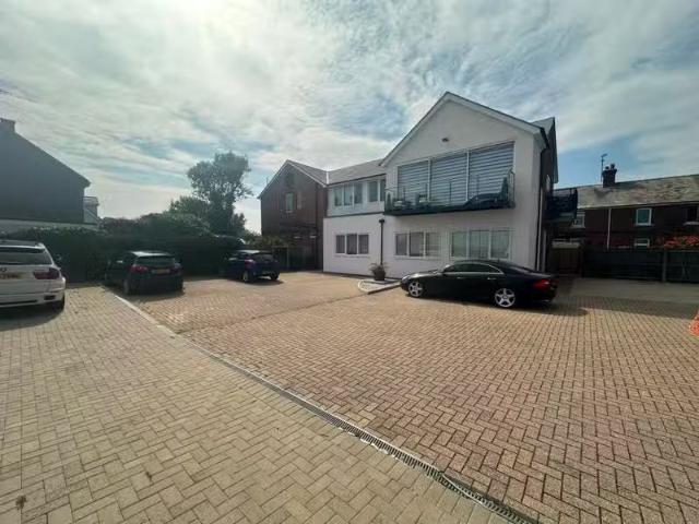 House for rent in Frinton and Walton, Dale Hill