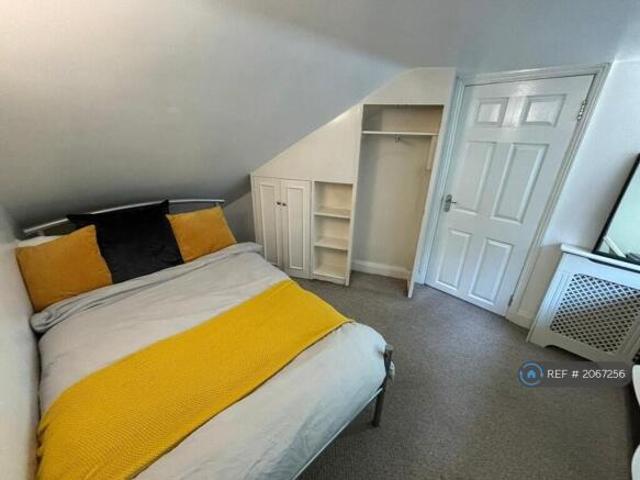Flat for rent in Cat Hill