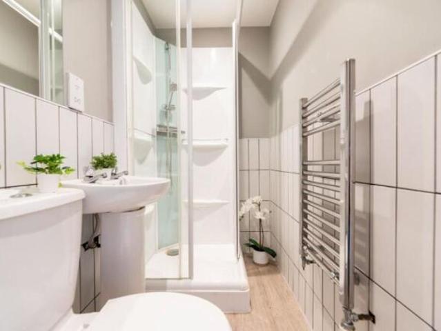 Flat for rent in Newcastle, Leslie