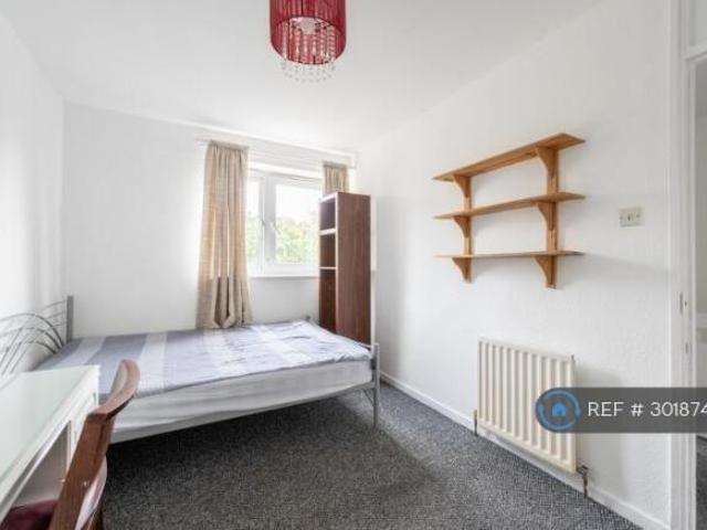 Flat for rent in Cat Hill