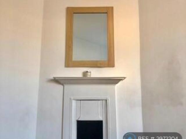 Flat for rent in Cat Hill