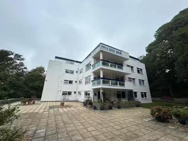 House for rent in Colshaw Farm, Wilmslow