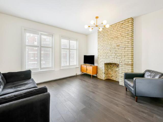 Flat for rent in Cat Hill, Isle Of Man