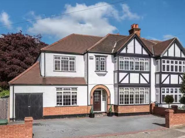 House for rent in Bickley, Widmore