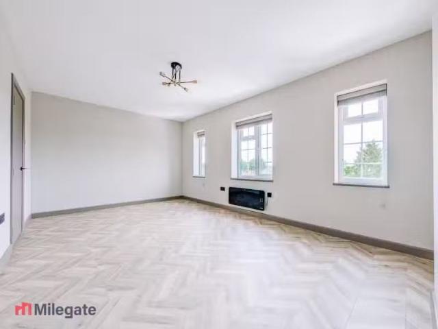House for rent in Malden Rushett, Greater London