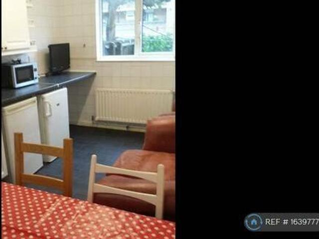 House for rent in Lyons, Greater London