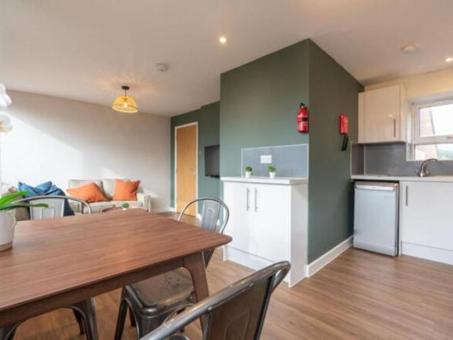 Flat for rent in Newcastle, Leslie