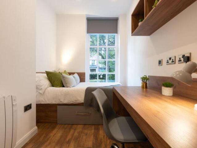 Flat for rent in Newcastle, Leslie