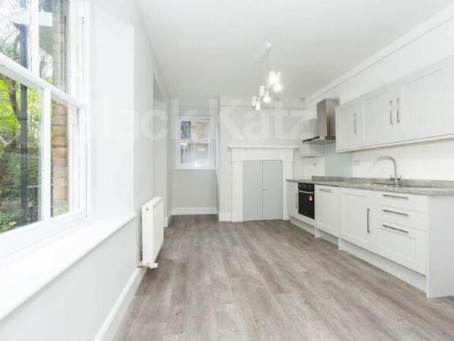 Flat for rent in Hornsey, Greater London