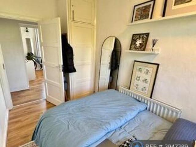 Flat for rent in Cat Hill