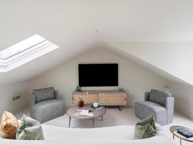 Flat for rent in Cat Hill