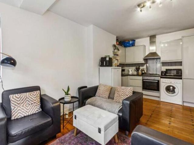 Flat for rent in Clapham, Greater London